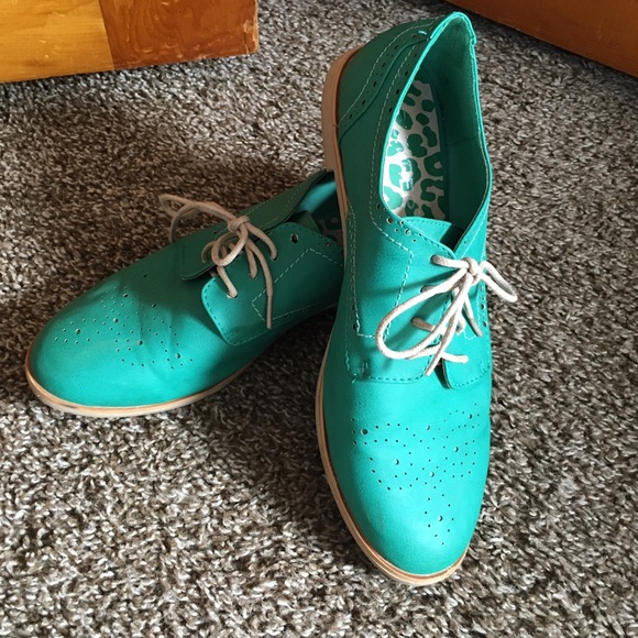 Teal Oxford style shoes