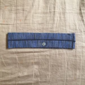 Lululemon Flyaway Tamer Headband