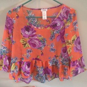 Floral 3/4 sleeve crop top