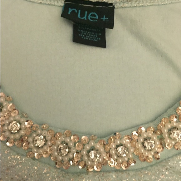 Shirt - Picture 2 of 4
