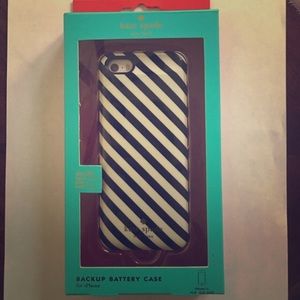 Kate Spade Iphone 5/5s charging case!!!
