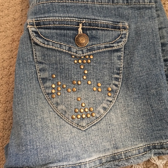 Shorts - Picture 2 of 2