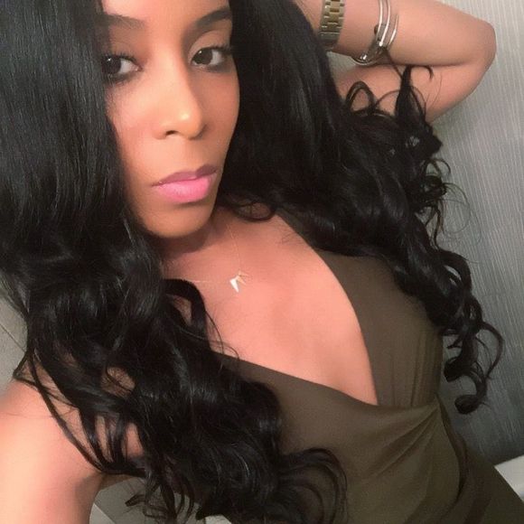 Meet your Posher, Tia - Picture 1 of 1