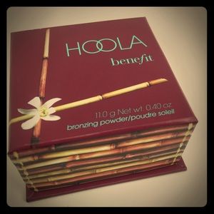💕 Brand New Hoola Bronzer 💕 No Trades.