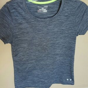 Under Armour girls t-shirt in gray