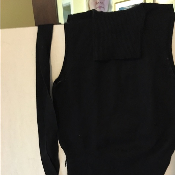 Black BHWM sweater, size S