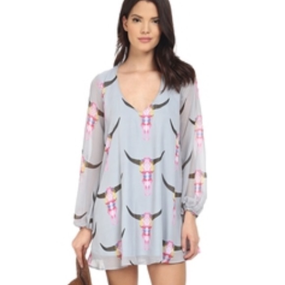 💔SOLD💔 SMYM Bull Bright Donna Michelle Tunic