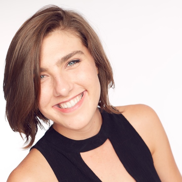 Meet your Posher, Mackenzie - Picture 1 of 1
