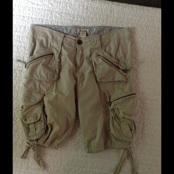 Shorts - Picture 1 of 4