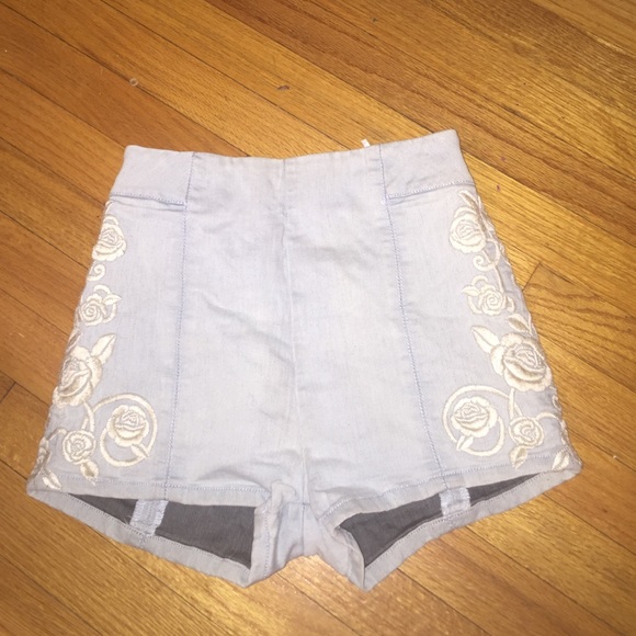 High waisted UO shorts