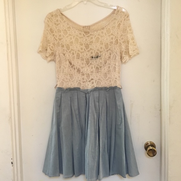 Lace dress