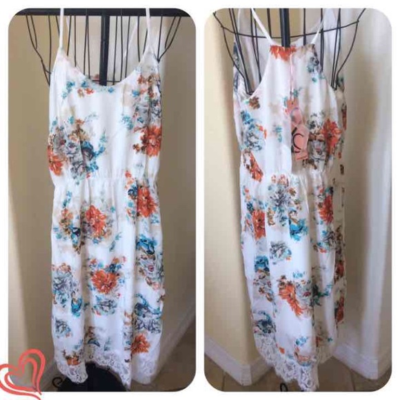 Dresses & Skirts - Last one 🔴🔴💞Lined gorgeous dress💕