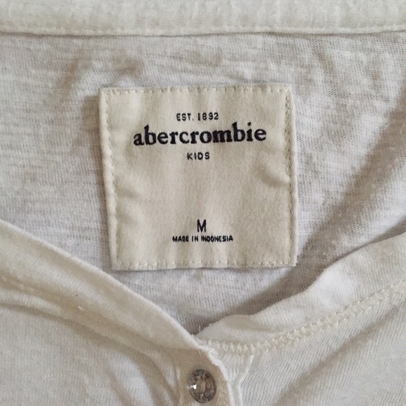 Abercrombie Kids White 3/4 Sleeve Top. Girls M - Picture 2 of 2