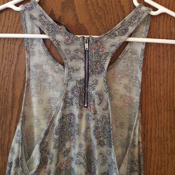 Printed Racerback Tanktop - Picture 3 of 3