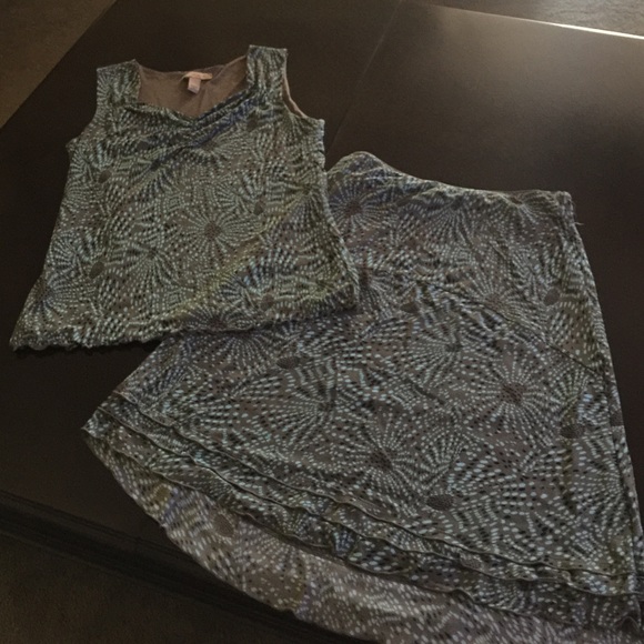 Blouse with matching skirt - Picture 1 of 4