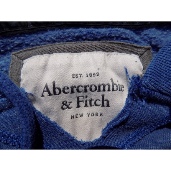 Sweater - Picture 4 of 4