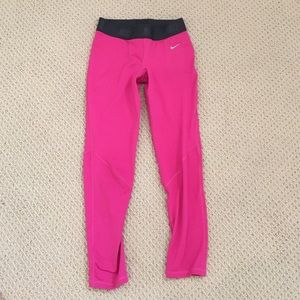 New never worn-Pink Nike Leggings