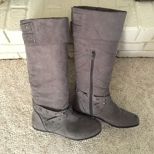 Gray boots