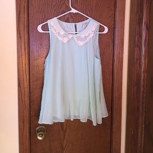 Light Blue Sleeveless Top w/Lace Collar