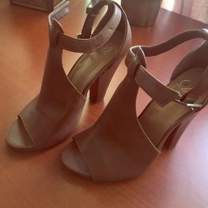 Beautiful heals brown ❤️💋