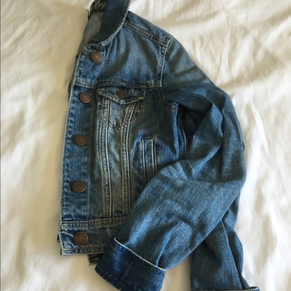 ❌ＳＯＬＤ❌ Distressed Denim Jacket - Picture 1 of 6