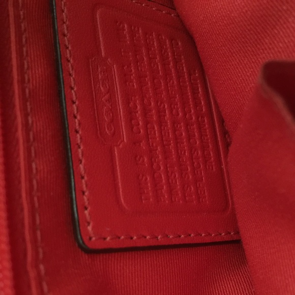 Purse - Picture 2 of 2