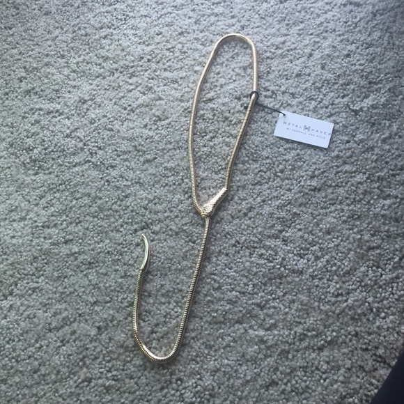 NWT Metal Haven necklace