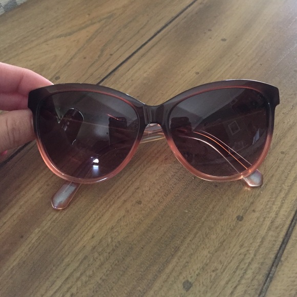 MARC BY MARC JACOBS SUNGLASSES - Picture 1 of 4