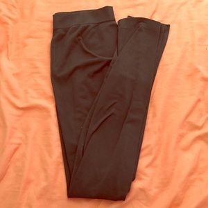Gray fleece-lined leggings