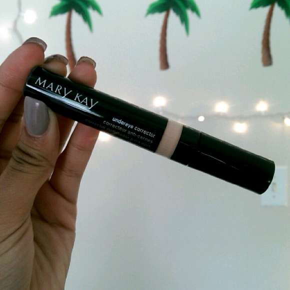 Mary Kay under eye corrector