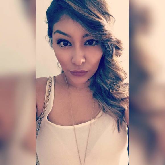 Meet your Posher, Stephanie - Picture 1 of 1