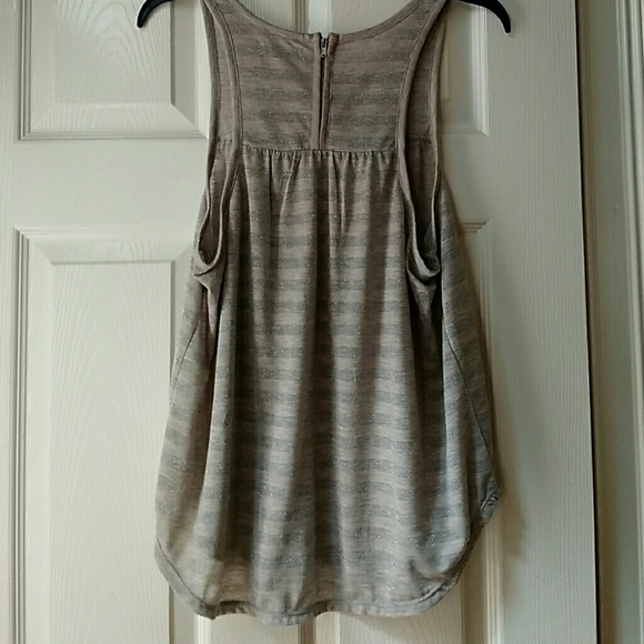 AE top - Picture 2 of 4