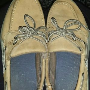 Gently used boys sperrys