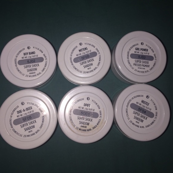 Colourpop eyeshadow & highlighter bundle