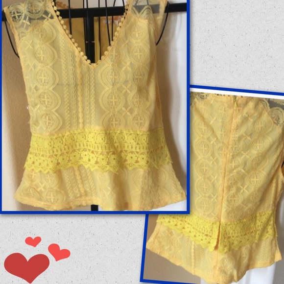 Tops - Price is firm 💕stunning yellow top💐