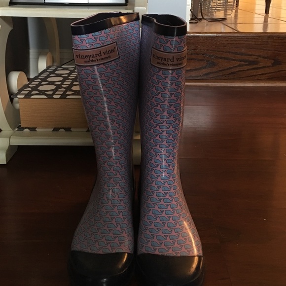 Vineyard vines rain boots