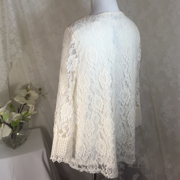 Vintage cream blouse with beautiful lace B15 - Picture 4 of 4