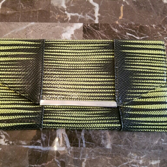 🌟🌟🌟BCBGMAXAZRIA LIME GREEN/BLACK CLUTCH🌟🌟🌟