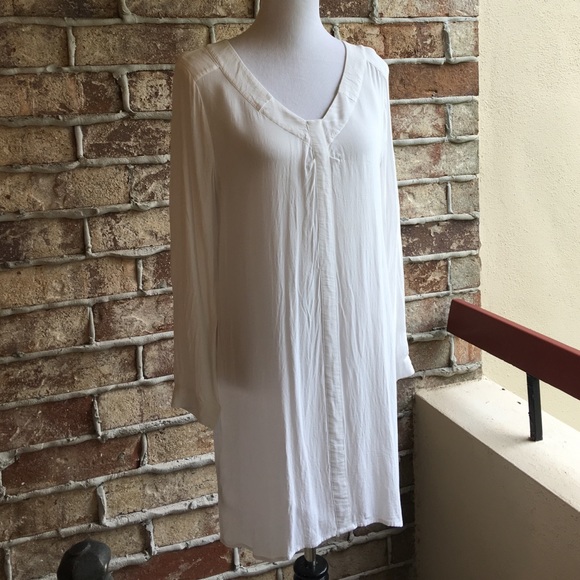 BCBG white tunic dress