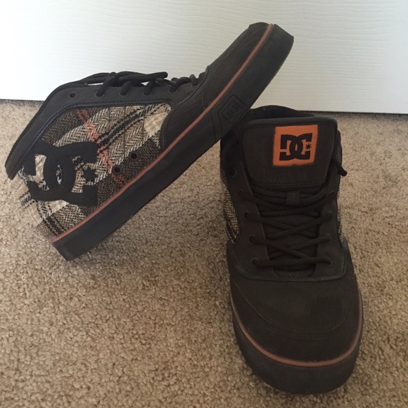 Men's DC shoes