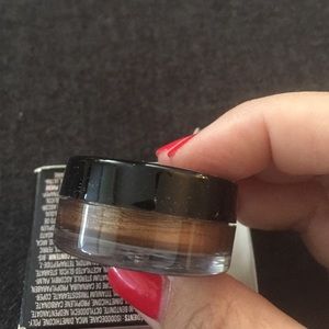 Mary Kay creme eyeshadow "iced cocoa"