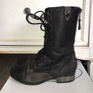 Steve Madden camarro combat boots