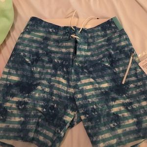 Mens El Current Short- lined size 32 NWT
