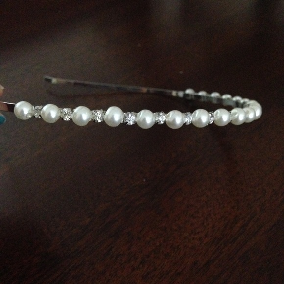 Pearl and crystal headband