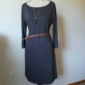 CHIC & CLASSY! Versatile gray 3/4 sleeve dress