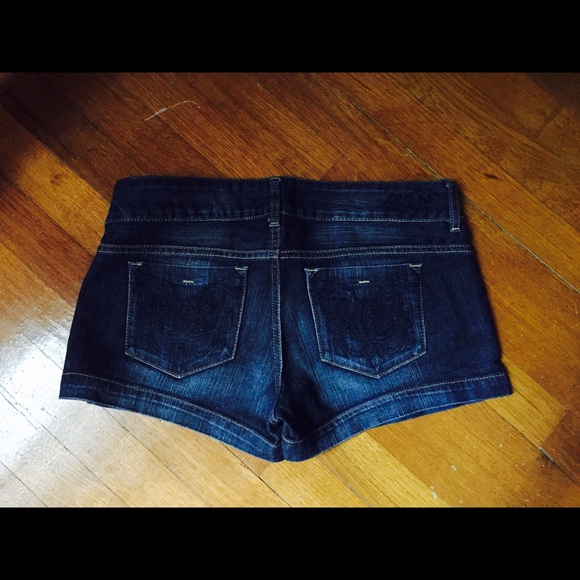 Shorts - Picture 2 of 2
