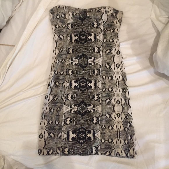 Strapless form fitting dress