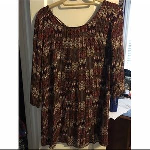 Quarter sleeve patterned dress