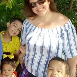 Meet your Posher, Raquel