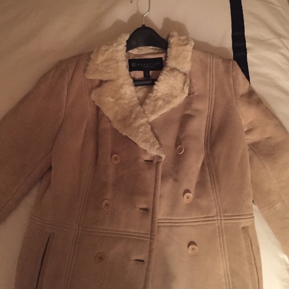 Coat - Picture 1 of 4